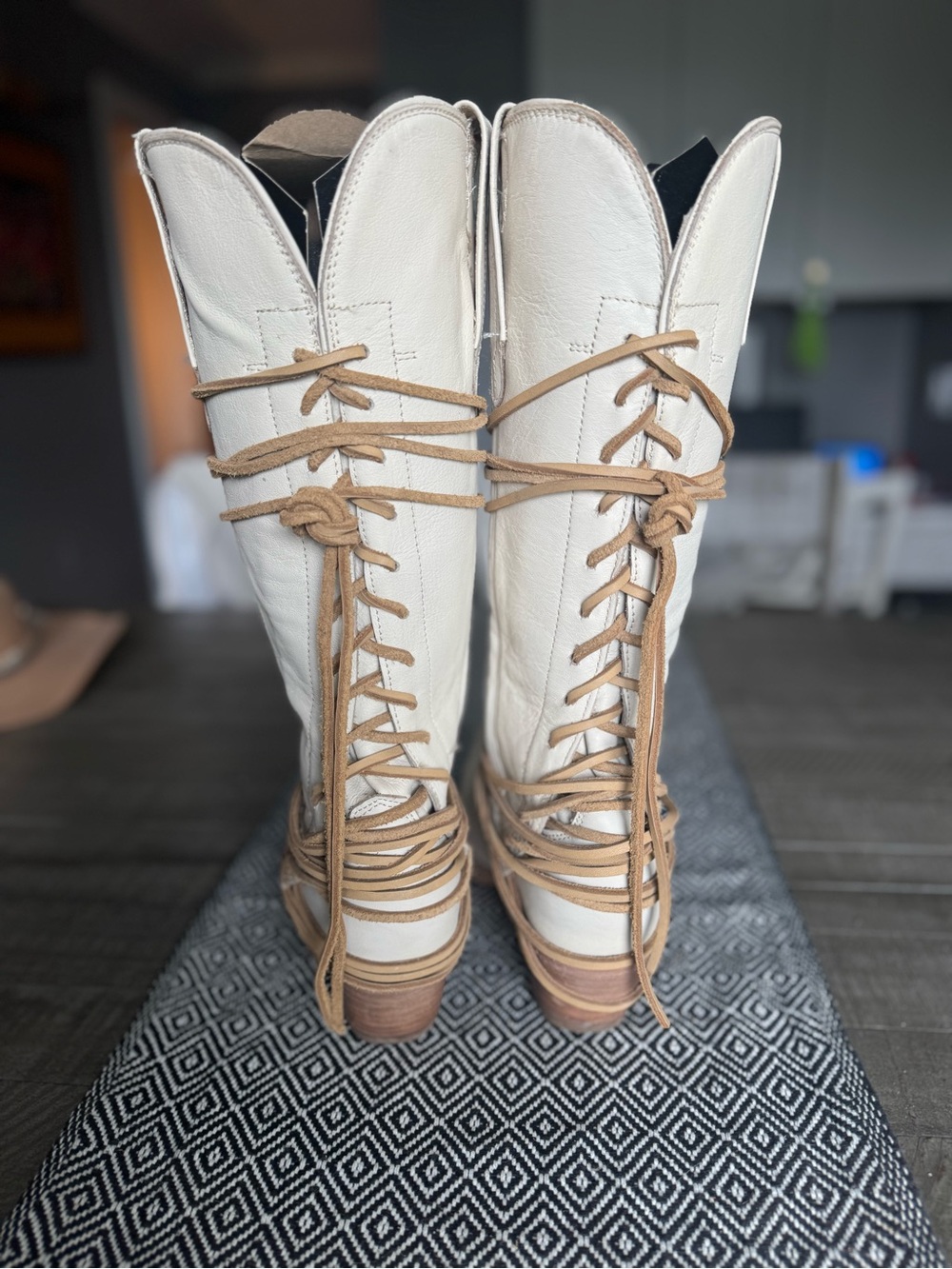 Freebird by Steven Ivory Lace-Up Western Boots - Picture 4 of 11